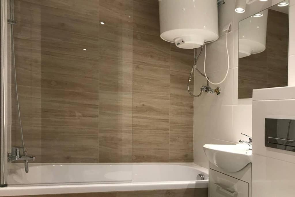 Apartament Nad Wisla, Spacerem Na Kazimierz, Wawel Krasków Dış mekan fotoğraf